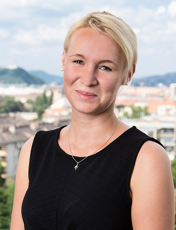 dr. Huber Zita